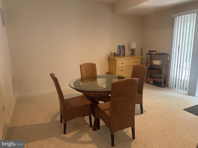 Building Photo - 7505 Redland Park Pl
