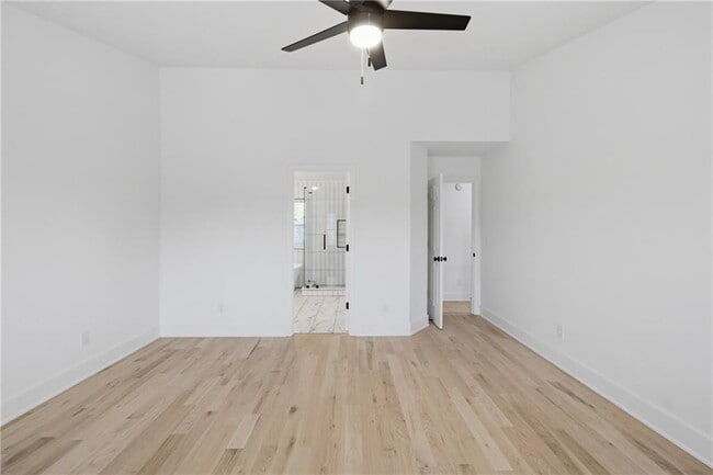 Building Photo - 230 Pinebridge Ct