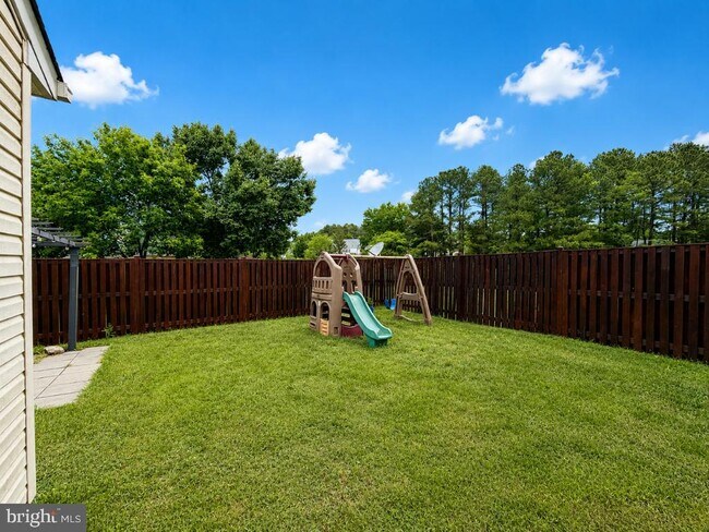Building Photo - 22089 St Inigoes Ct