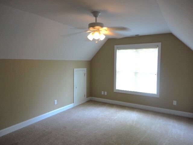 Building Photo - 347 Mockingbird Ln