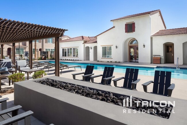 Building Photo - 24871 Padre Ct