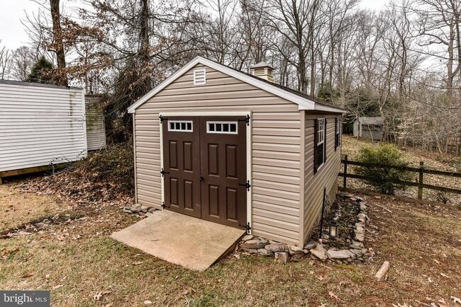 Building Photo - 5508 Inverchapel Rd
