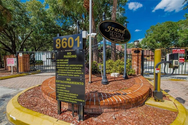 Building Photo - 8605 Mallard Reserve Dr