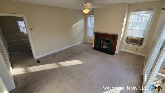 Building Photo - 3923 Spencer Ave