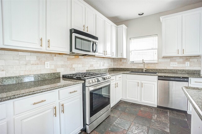 Building Photo - 21519 San Marino Dr