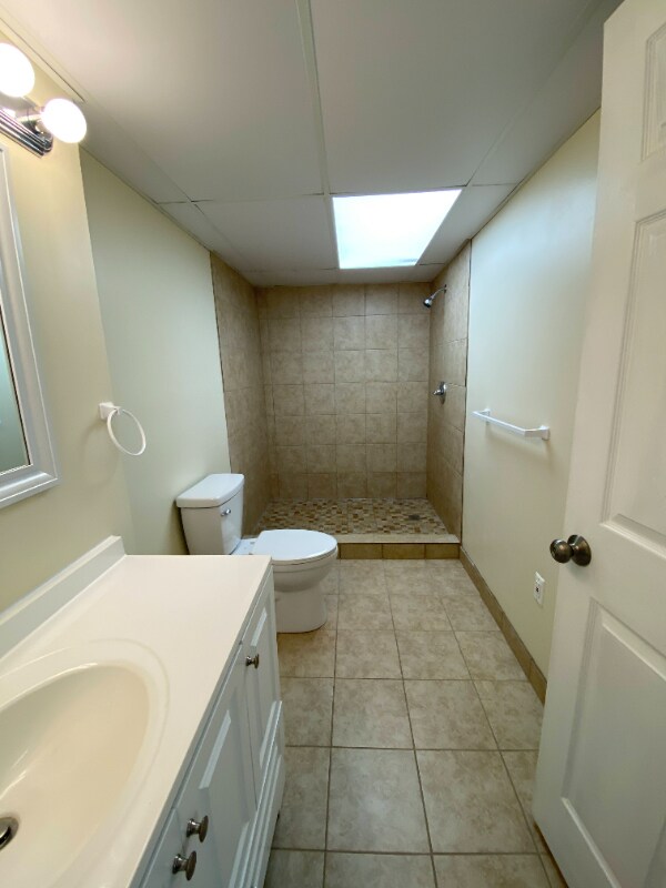 Building Photo - 420 North St