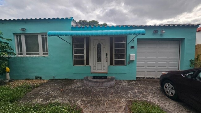 Building Photo - 1836 Roosevelt St