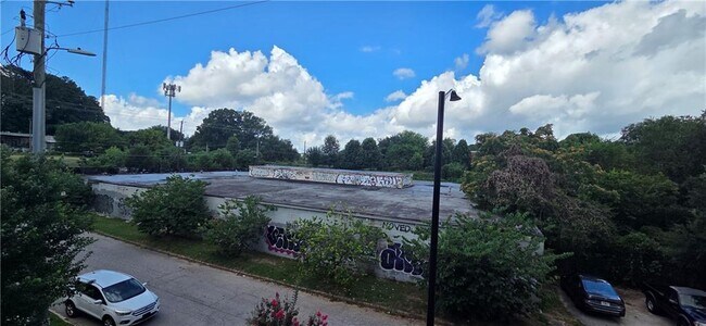Building Photo - 129 Bert Ln SE