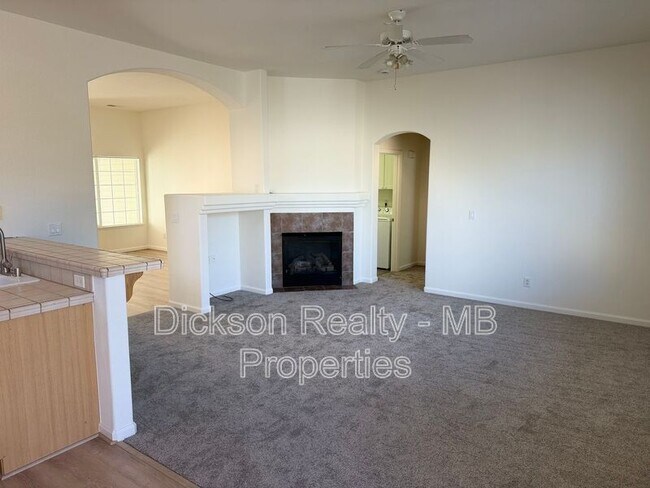 Building Photo - 155 Sagebrook Dr