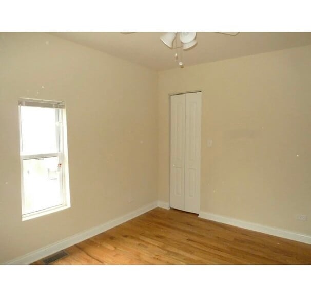 Building Photo - 1610 N Bosworth Ave