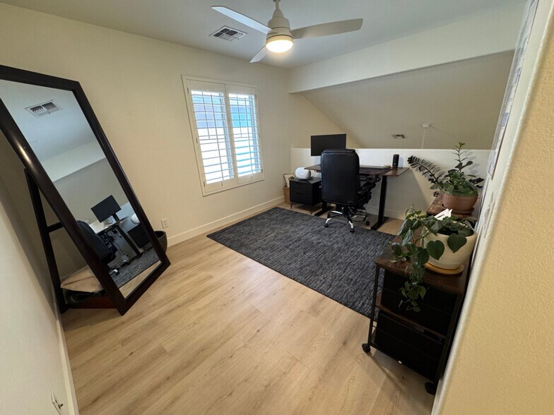 Building Photo - 4387 E Morrow Dr