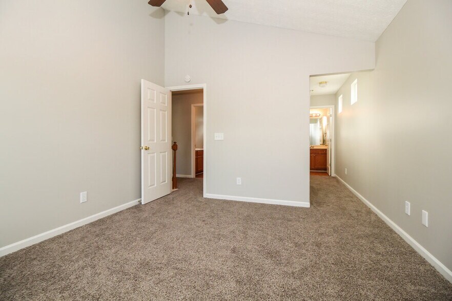 Building Photo - 103 Oak Grove Pl
