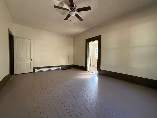 Building Photo - 3 Bedroom/1 Bath home for rent in Morven