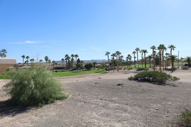 Building Photo - Single Story Home on Golf Course with Views!