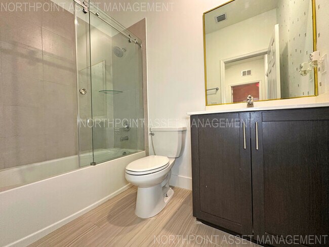Building Photo - Stylish 3-Bedroom Home with Pool, Garage &...