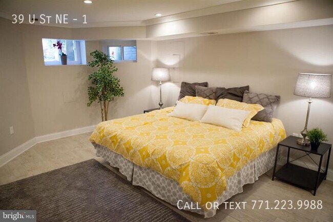 Building Photo - 39 U St NE