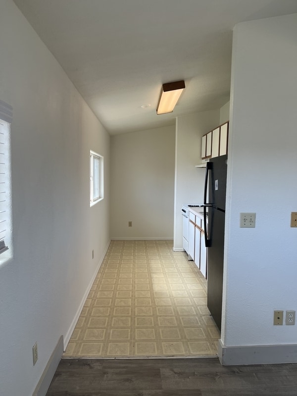 Building Photo - 266 E 200 S