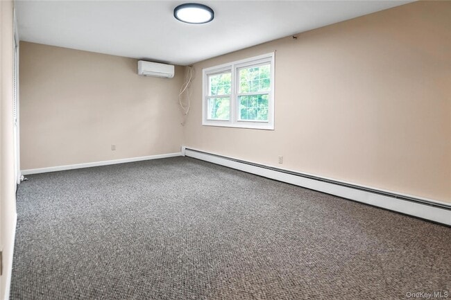 Building Photo - 40 Seabrook Ln