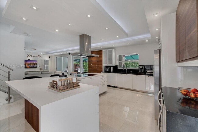 Building Photo - 10629 NW 54th St