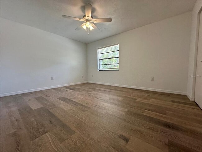 Building Photo - 733 Tropical Cir