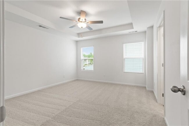 Building Photo - 220 Bloomfield Cir