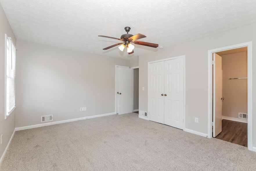 Building Photo - 2619 Majestic Cir