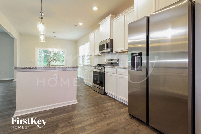 Building Photo - 9 Wild Lily Dr