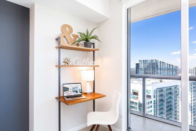 Building Photo - 485 Brickell Ave