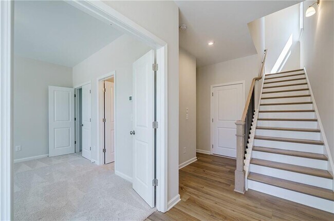 Building Photo - 150 Harlow Cir