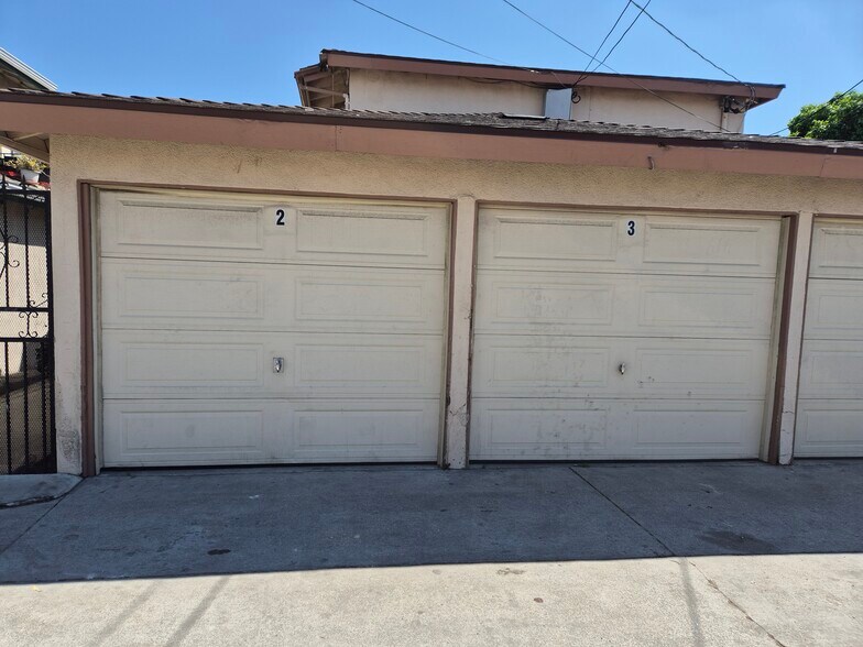 Building Photo - 6761 Curtis Ave