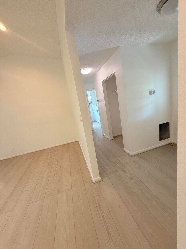 Building Photo - 13492 Exotica Ln