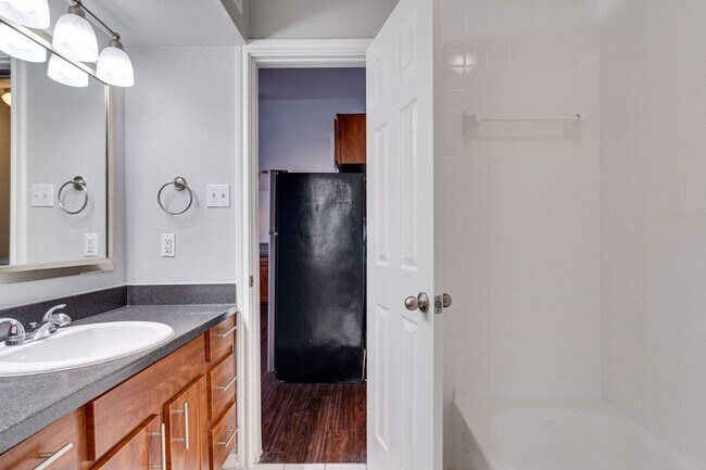 Building Photo - Natures Best Two Bedroom - 360 at 2222 - C...