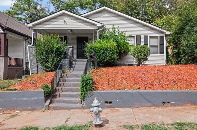 Building Photo - 877 Beckwith St SW