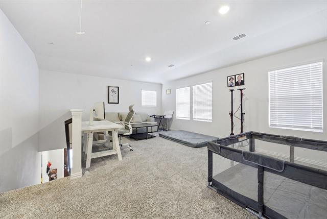 Building Photo - 224 Monarch Wy