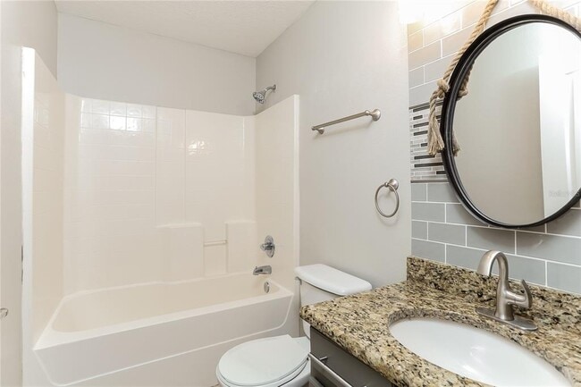 Building Photo - 1805 Hudson Ct