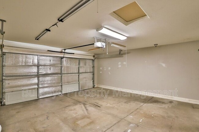Building Photo - 2863 S Arroyo Ln
