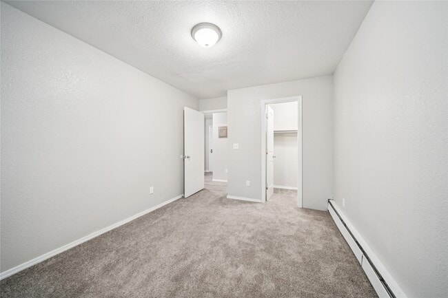 Building Photo - 1046 W 26th Ave