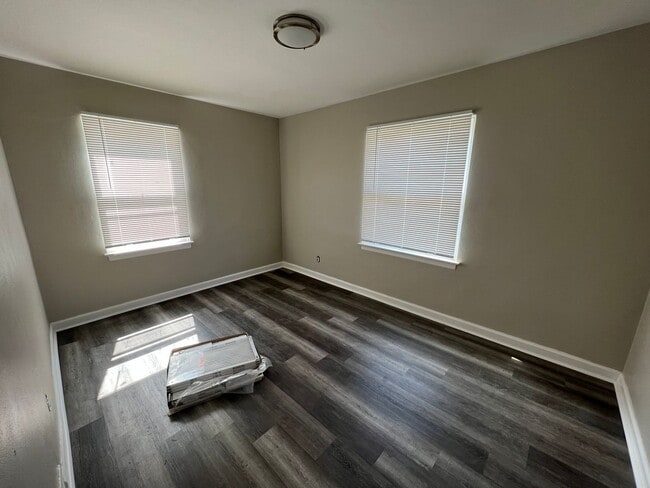 Building Photo - Recently Renovated Three Bedroom Coming Av...