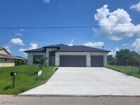 Building Photo - 855 SW 15th Terrace