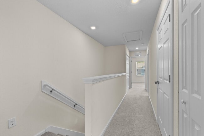 Building Photo - 167 Whispering Brk Dr