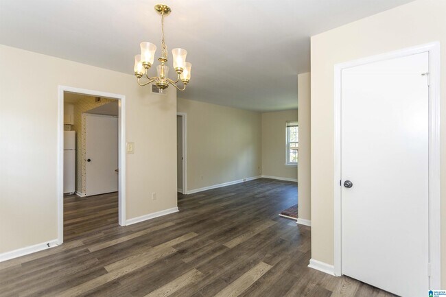 Building Photo - 2105 Montreat Pkwy