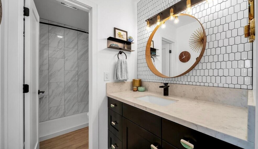 Building Photo - 7742 Redlands St