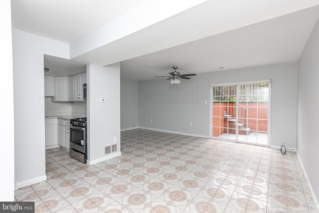 Building Photo - 742 N 20th St