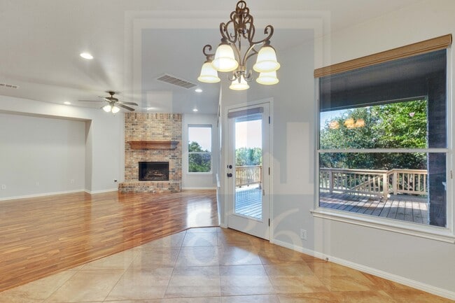 Building Photo - 5917 Sunset Ridge
