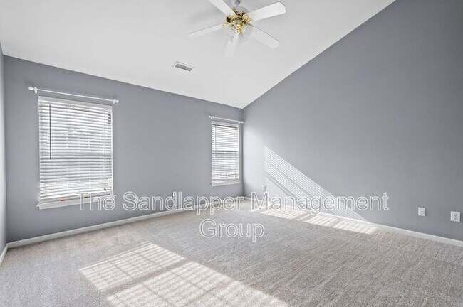 Building Photo - 5025 Weatherstone Rd