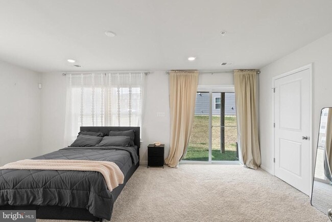 Building Photo - 9715 Summerton Dr