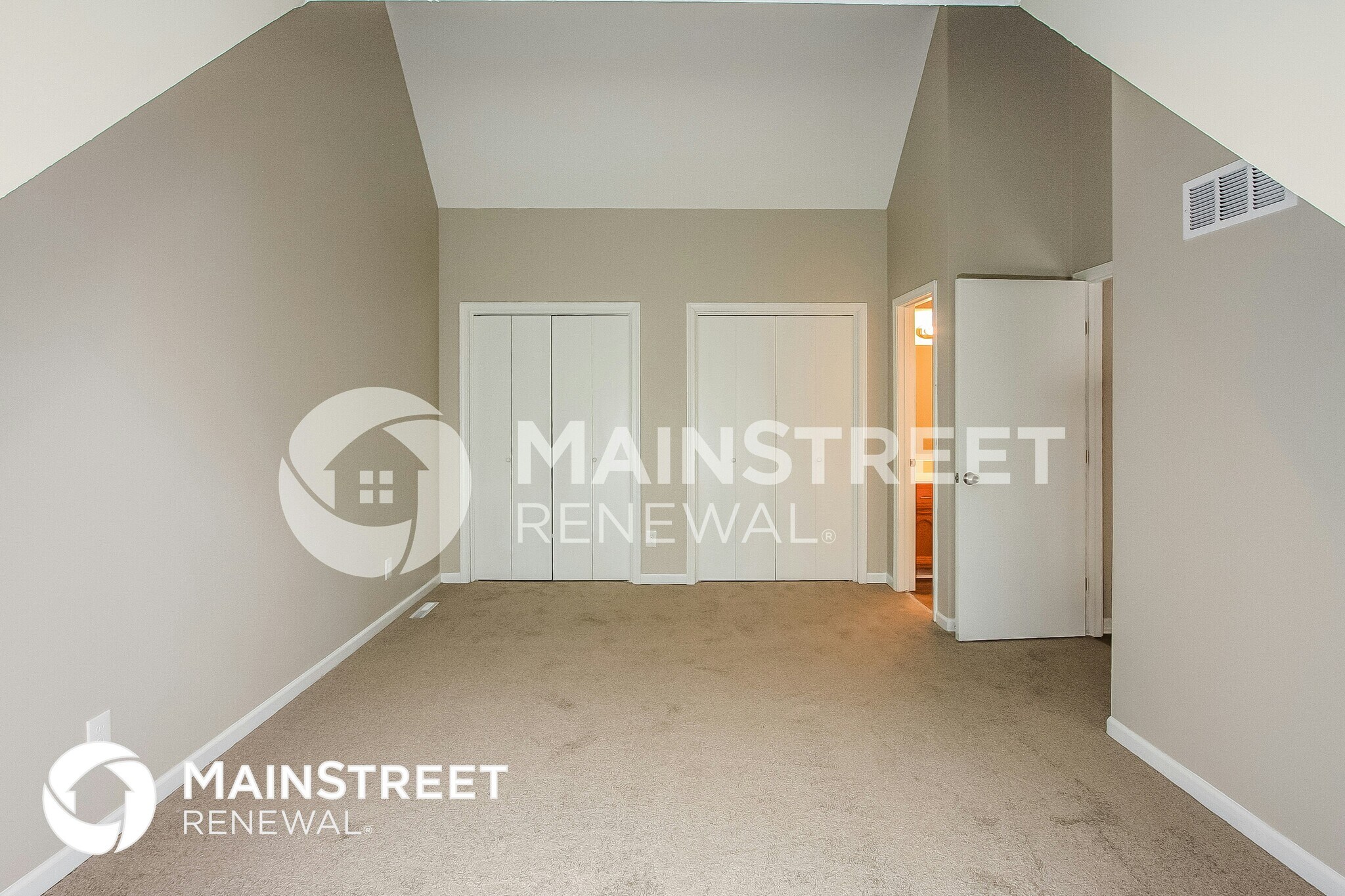 Building Photo - 8425 N Chatham Ave