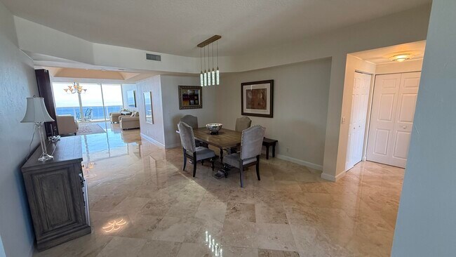 Building Photo - 3200 N Ocean Blvd