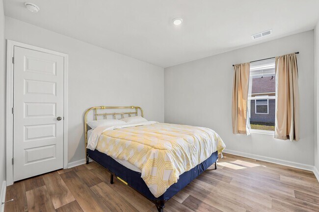 Building Photo - 125 Indigo Pl