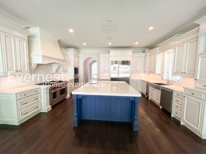 Building Photo - 5021 Heatherwood Ct